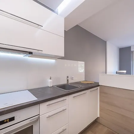 Secret Garden 150 M From The By Renters Sopot