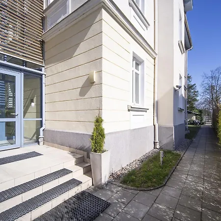 Апартаменты Secret Garden 150 M From The By Renters Сопот