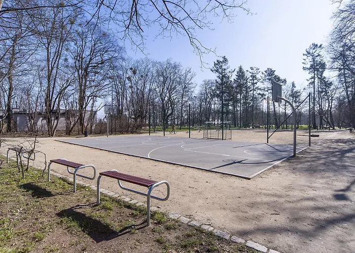 Апартаменты Secret Garden 150 M From The By Renters *